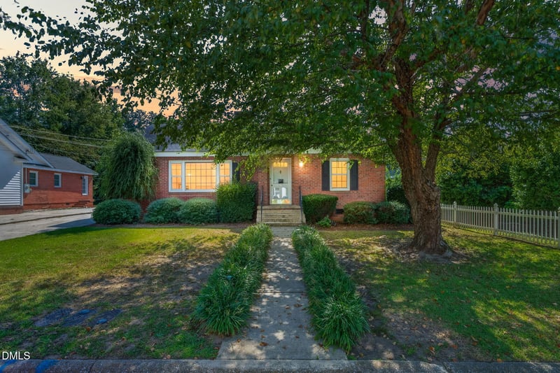 807 W Carr St, Dunn, NC 28334