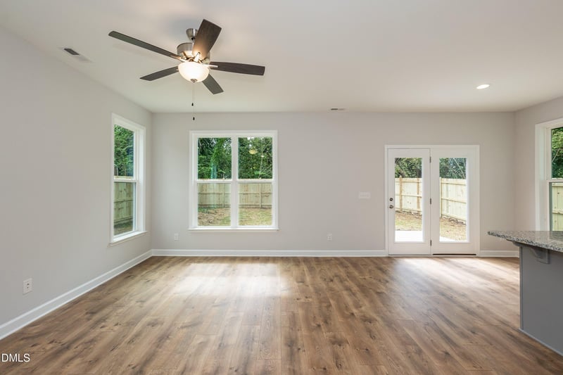 807 E Harnett St, Dunn, NC 28334