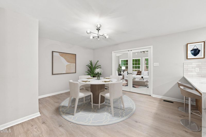 807 Yosemite Cir, Durham, NC 27713