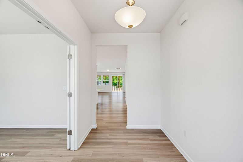 808 Briar Gate Dr, Holly Springs, NC 27540
