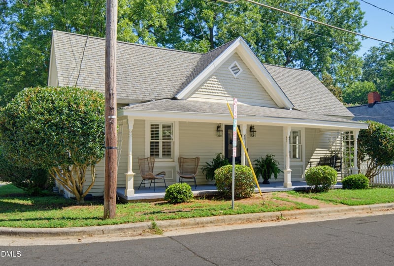 808 Brooklyn St, Raleigh, NC 27605