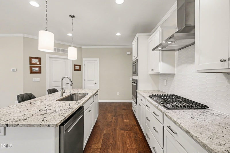 808 Churton Pl, Cary, NC 27518