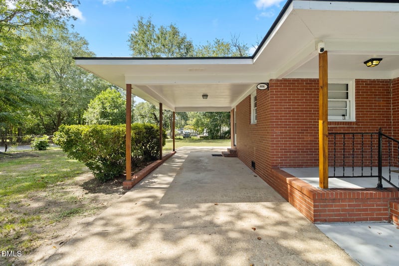 808 Hemlock Dr, Fayetteville, NC 28304