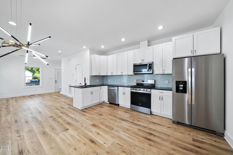 808 Vardaman St, Raleigh, NC 27610