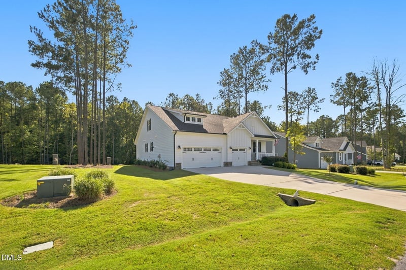 81 Syracuse Dr, Clayton, NC 27527