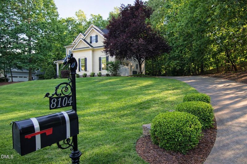 8104 Henderson Rd, Apex, NC 27539