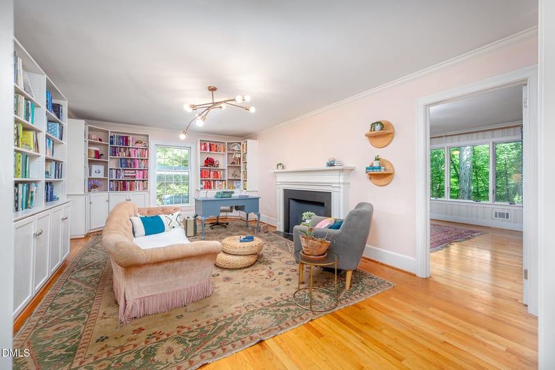811 Kings Mill Rd, Chapel Hill, NC 27517