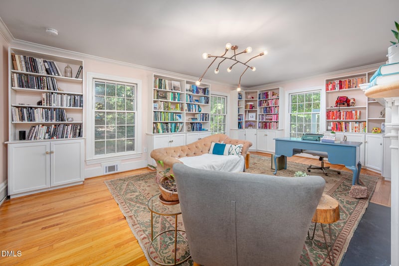 811 Kings Mill Rd, Chapel Hill, NC 27517