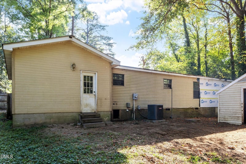 8132 Rhodes Rd, Apex, NC 27539