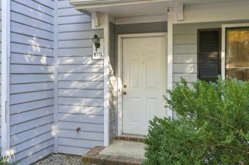 817 Edwards St #B, Chapel Hill, NC 27516