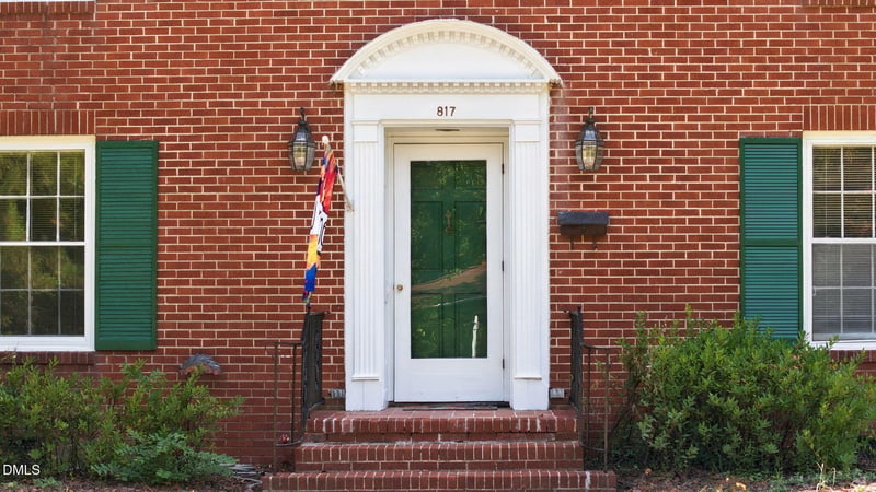 817 S Vermont St, Smithfield, NC 27577