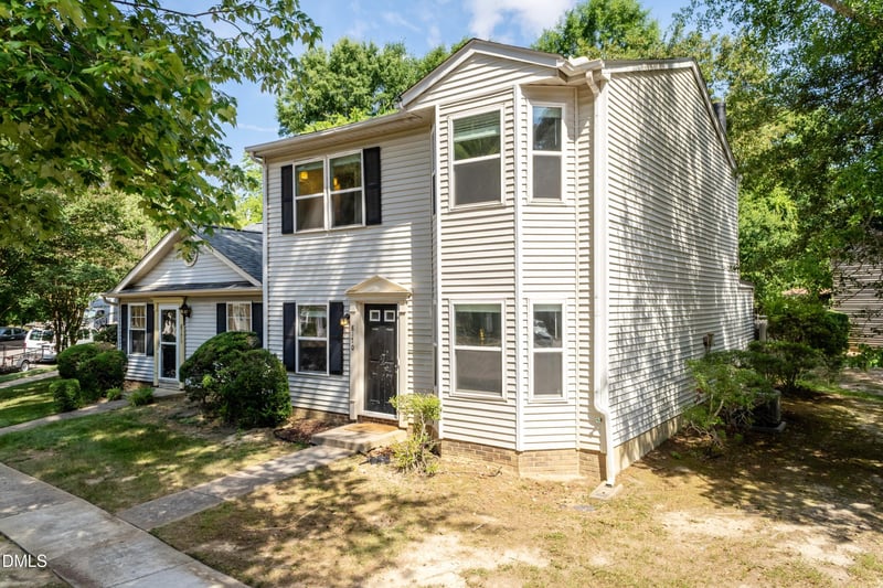 8170 Mcguire Dr, Raleigh, NC 27616