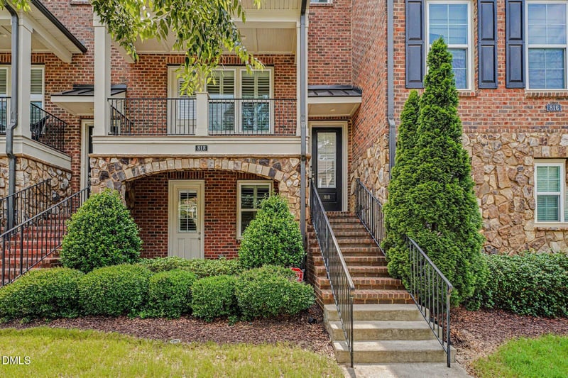 818 Bankston Woods Way, Raleigh, NC 27609