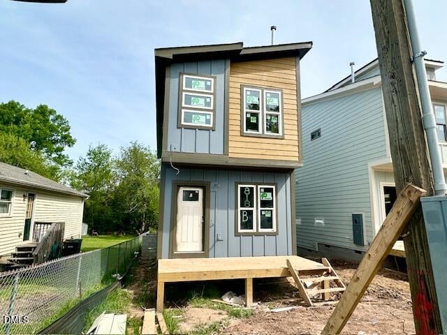 818b Carter Ave, Durham, NC 27703