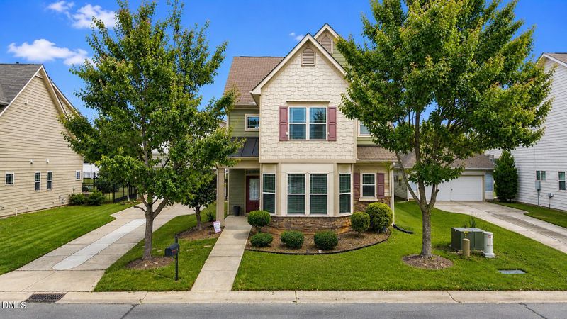 82 Heathwood Dr, Clayton, NC 27527