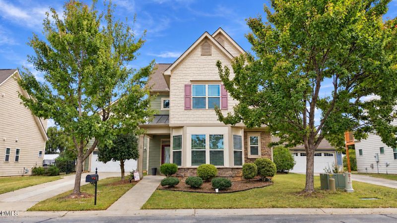 82 Heathwood Dr, Clayton, NC 27527