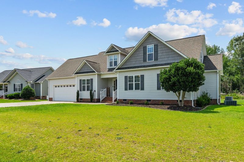 82 Long Grass Dr, Smithfield, NC 27577