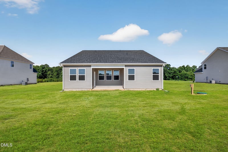 82 Maverick Ln, Dunn, NC 28334