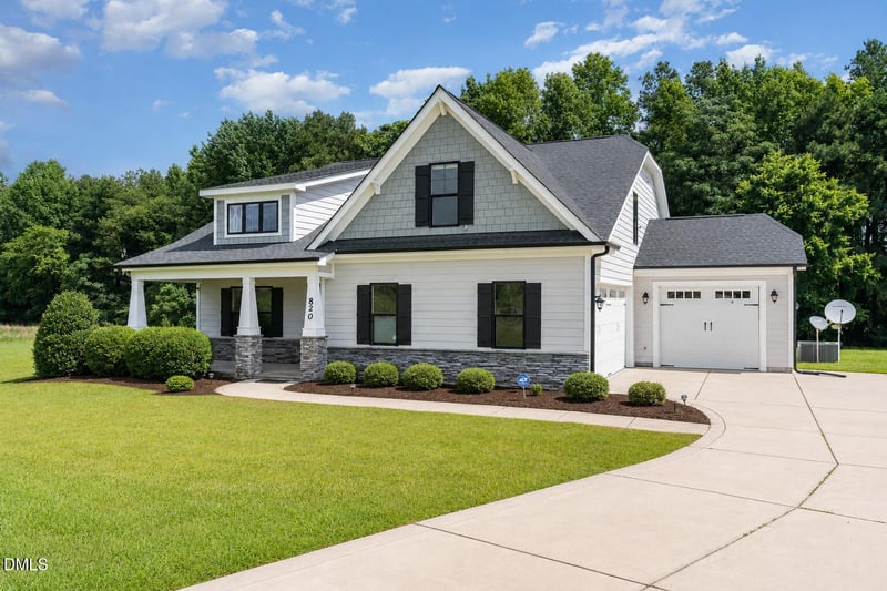 820 Christian Light Rd, Fuquay Varina, NC 27526
