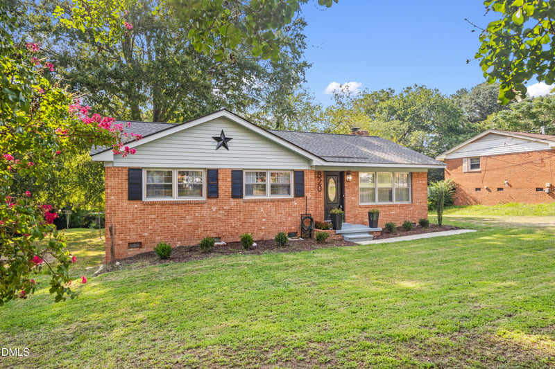 820 Greenwich St, Raleigh, NC 27610
