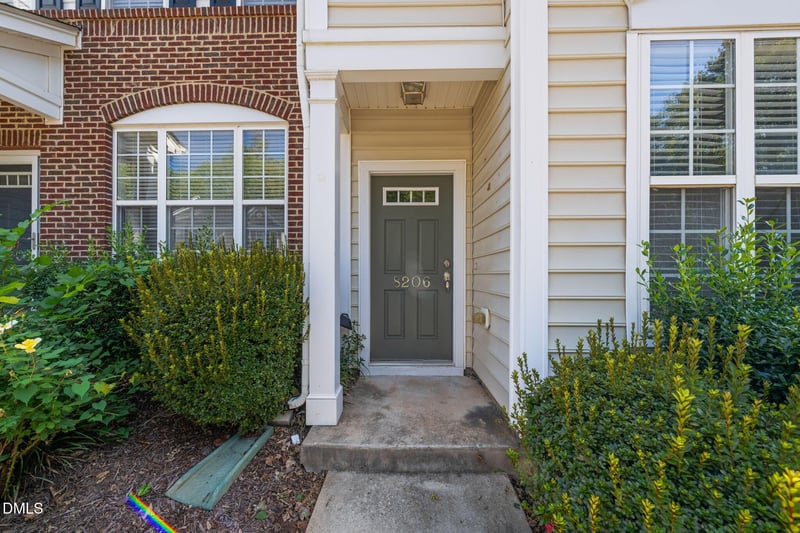 8206 City Loft Ct, Raleigh, NC 27613
