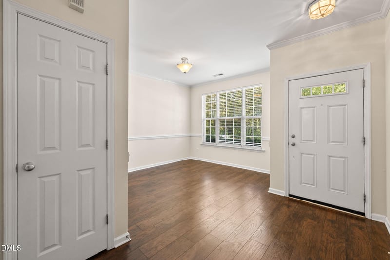 8206 City Loft Ct, Raleigh, NC 27613