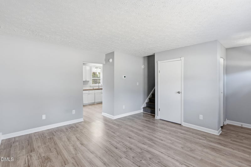 8213 Wynewood Ct, Raleigh, NC 27616