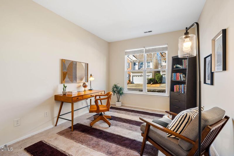 8216 Beaded Stone St, Raleigh, NC 27613