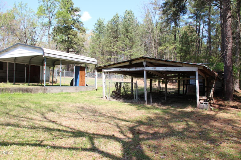 822 Clayton Rd, Durham, NC 27703