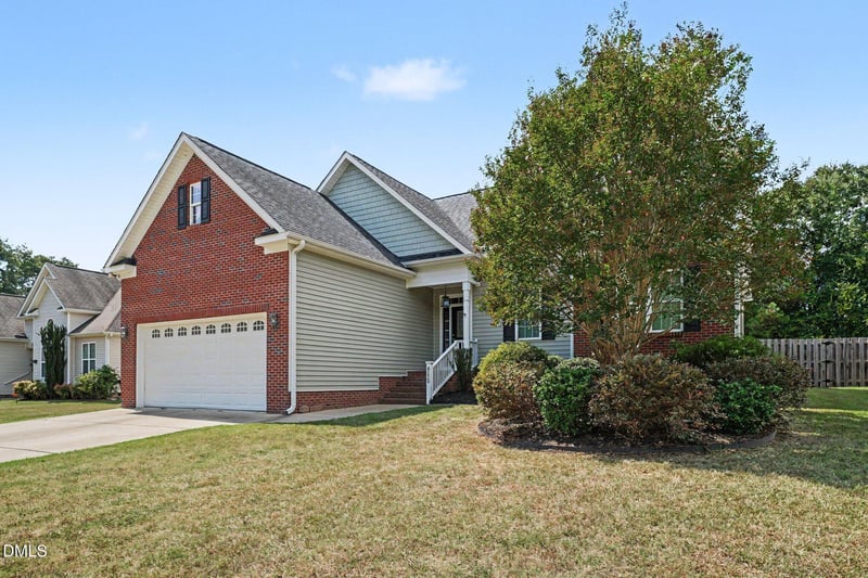 8220 Burgwyn Ln, Willow Springs, NC 27592
