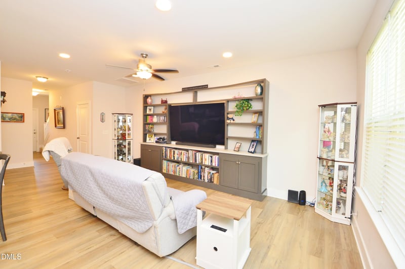 823 Pryor St, Mebane, NC 27302