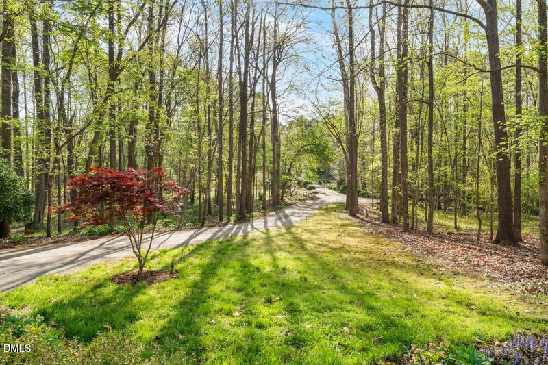 824 Pinehurst Dr, Chapel Hill, NC 27517