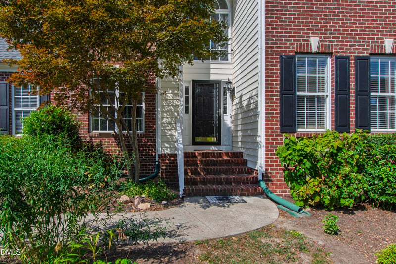 8245 Haines Creek Ln, Raleigh, NC 27616