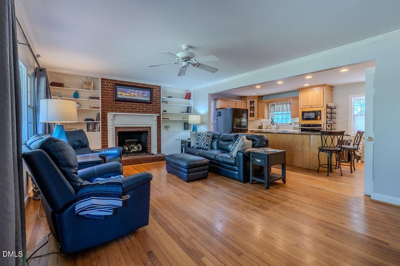 825 Ralph Dr, Cary, NC 27511
