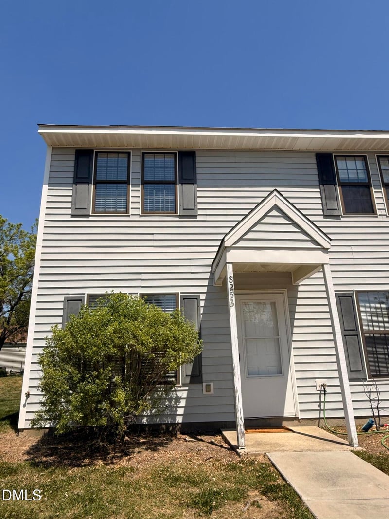 8253 Merriweather Cir, Raleigh, NC 27616
