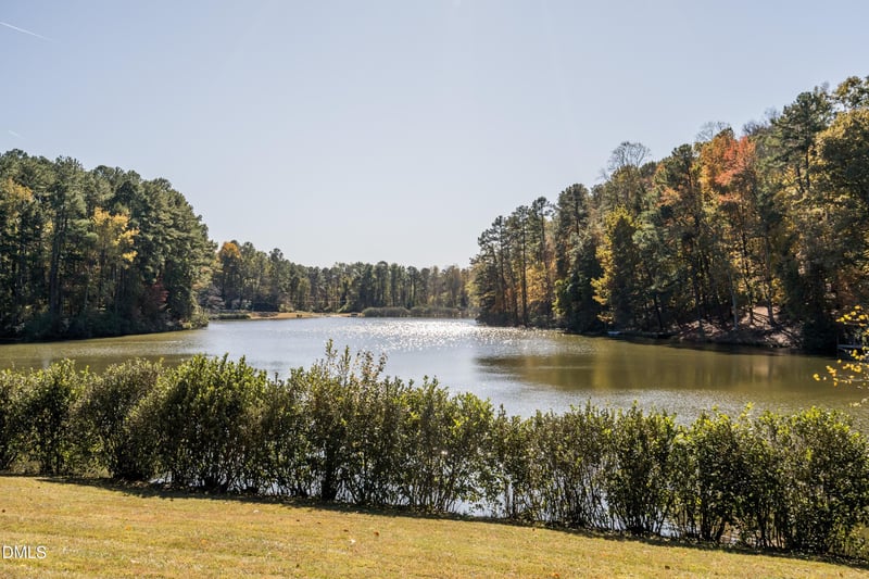 8269 Hillside Dr, Raleigh, NC 27612