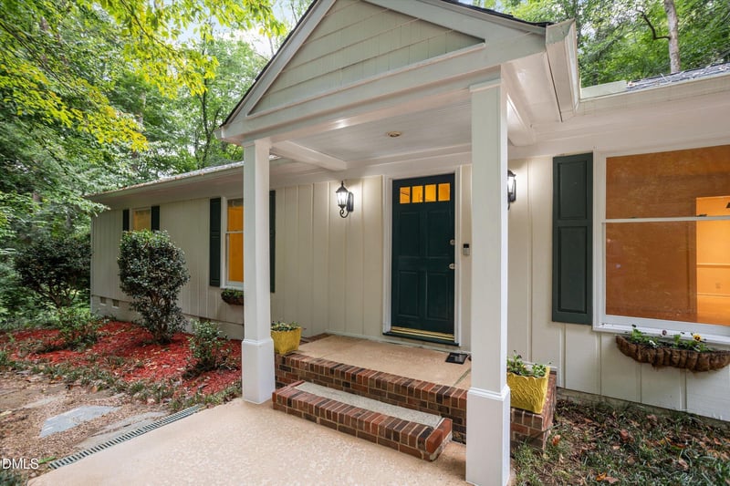 8269 Hillside Dr, Raleigh, NC 27612