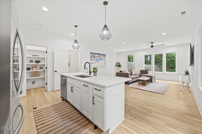 829 Cumberland St, Raleigh, NC 27610