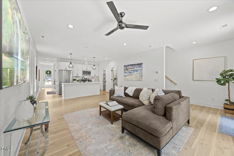 829 Cumberland St, Raleigh, NC 27610