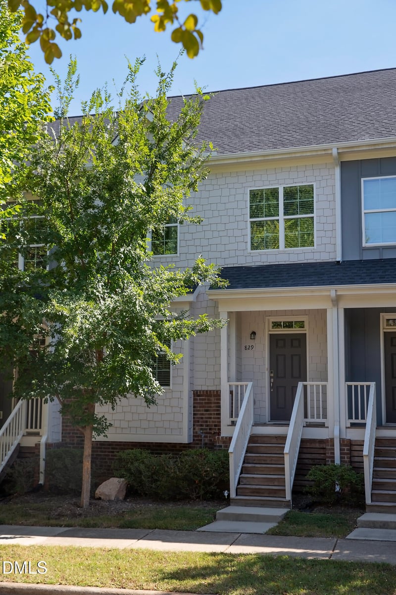 829 S Franklin St, Wake Forest, NC 27587
