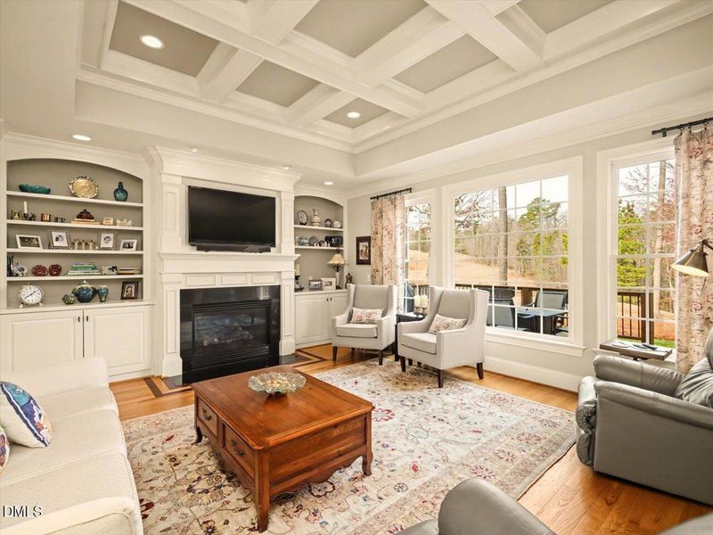 83 Broad Leaf Ct, Chapel Hill, NC 27517