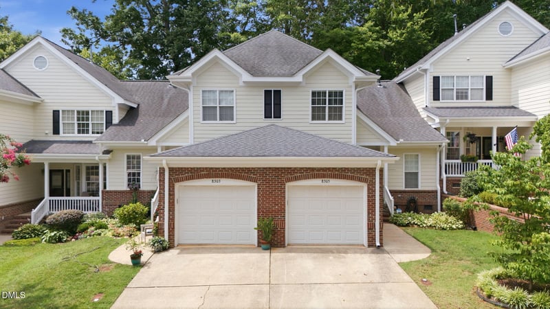8305 Amber Leaf Ct, Raleigh, NC 27612