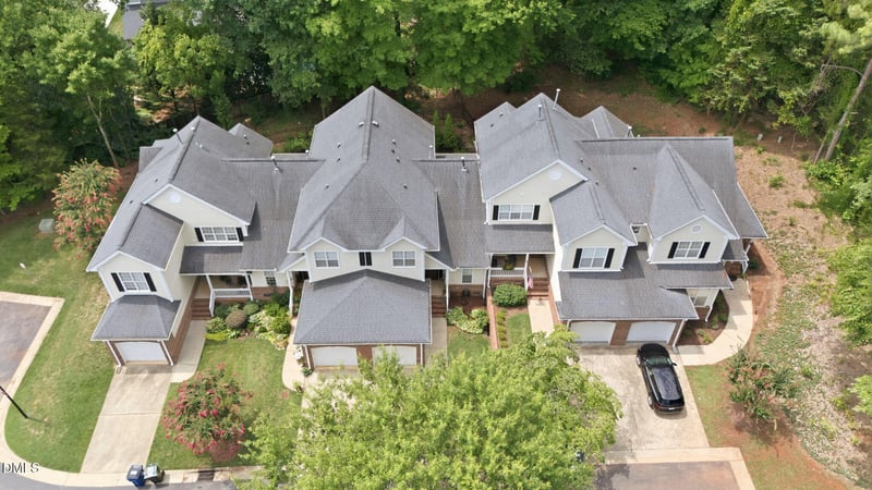 8305 Amber Leaf Ct, Raleigh, NC 27612
