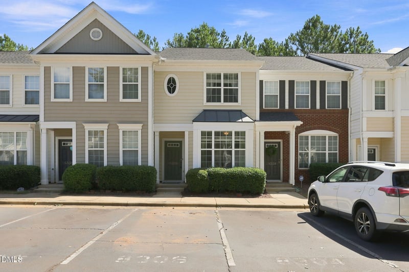 8306 City Loft Ct, Raleigh, NC 27613