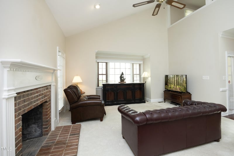 8310 Wycombe Ln, Raleigh, NC 27615