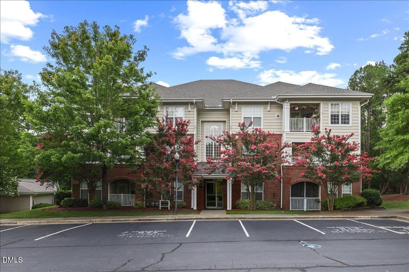 833 Providence Glen Dr, Chapel Hill, NC 27514