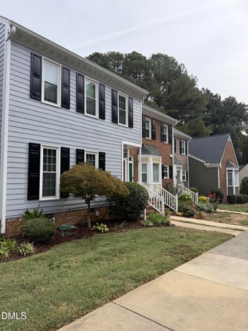 8338 Wycombe Ln, Raleigh, NC 27615