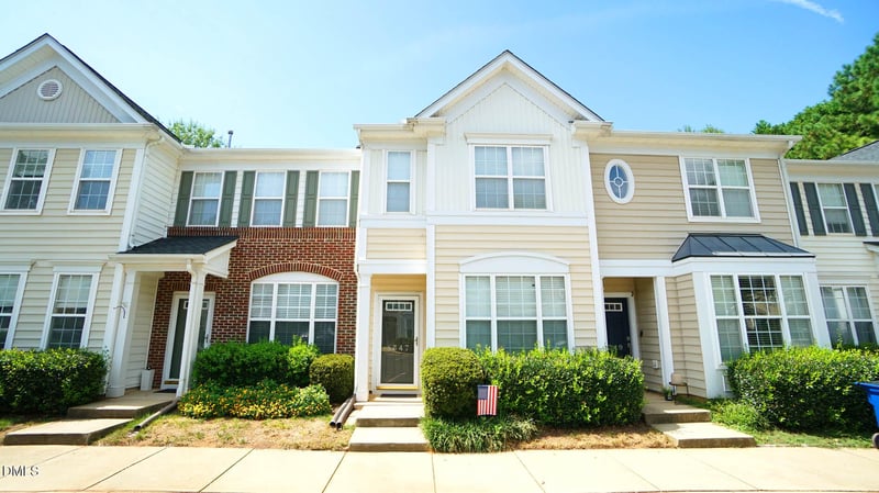 8347 City Loft Ct, Raleigh, NC 27613