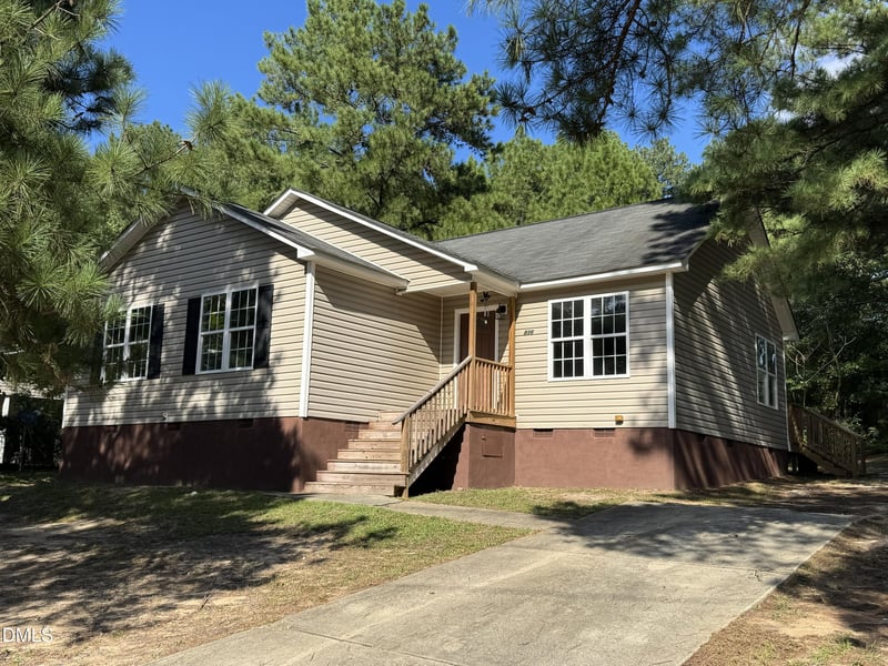 836 Durwood Dr, Fayetteville, NC 28311