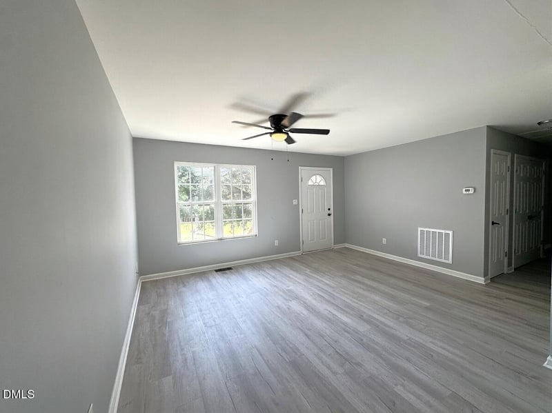 836 Durwood Dr, Fayetteville, NC 28311